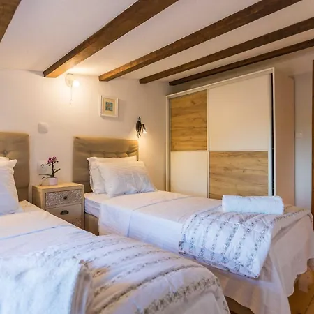 Casa Vala Romana With Jacuzzi And Big Garden Σπίτι διακοπών