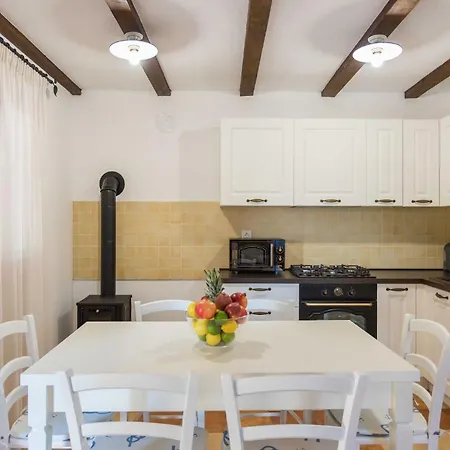 Casa Vala Romana With Jacuzzi And Big Garden Σπίτι διακοπών *