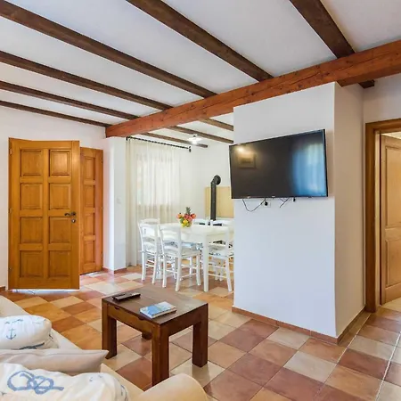 Dom wakacyjny Casa Vala Romana With Jacuzzi And Big Garden *