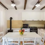 Casa Vala Romana With Jacuzzi And Big Garden Holiday home *