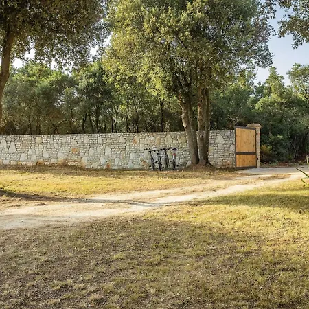 Casa Vala Romana With Jacuzzi And Big Garden Holiday home Pula